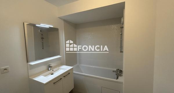 Location Appartement 3 pièces 57.55 m² - Clamart 92140