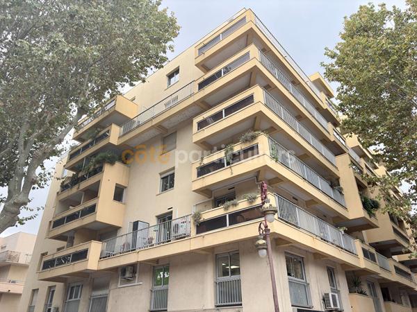 Vente
                Appartement40 m² - 2 Pièces -
                    NARBONNE (11100)