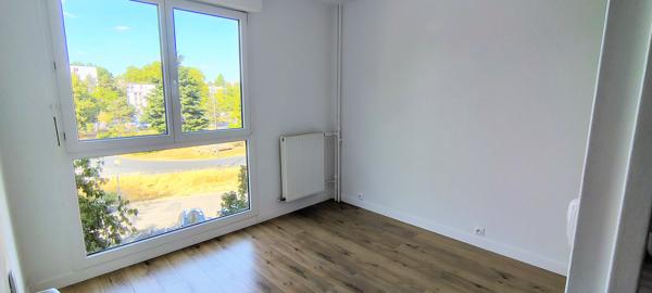 Bel appartement 4 pièces Résidence Le Jardin des Lys Les Ulis