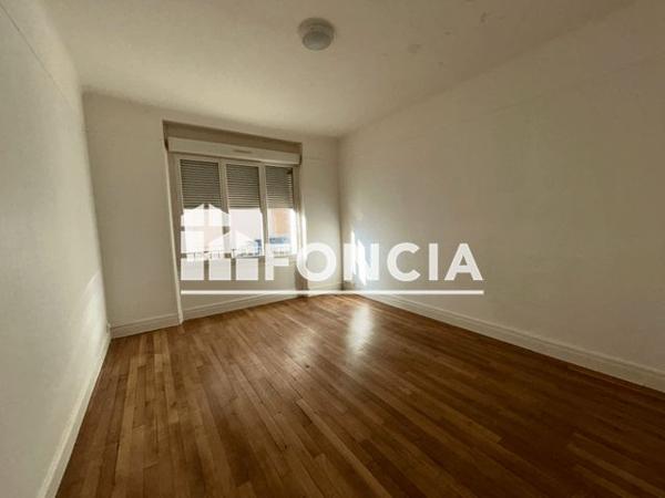 Location Appartement 3 pièces 64 m² - 8 RUE DE L'EST Montlucon 03100