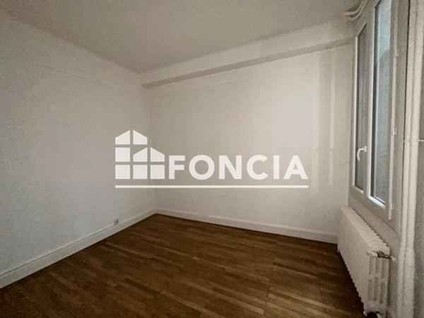 Location Appartement 3 pièces 64 m² - 8 RUE DE L'EST Montlucon 03100