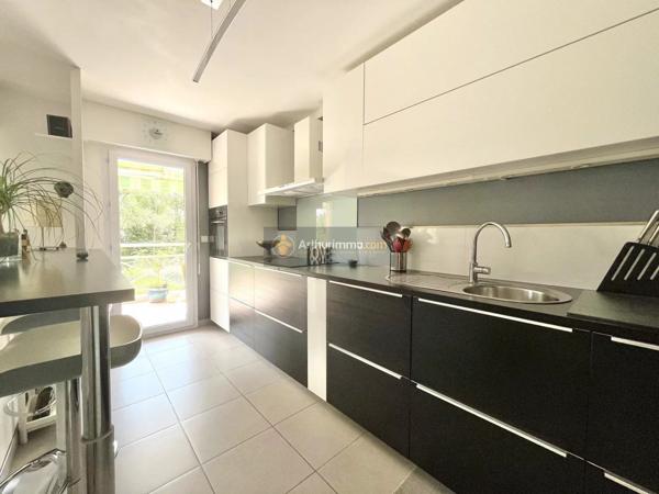 Vente Appartement 4 pièces 84 m2 à Saint-Raphaël