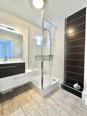 Vente Appartement 4 pièces 84 m2 à Saint-Raphaël