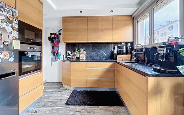 Maison à vendre    7 pièces • 153,26 m2 Valenton