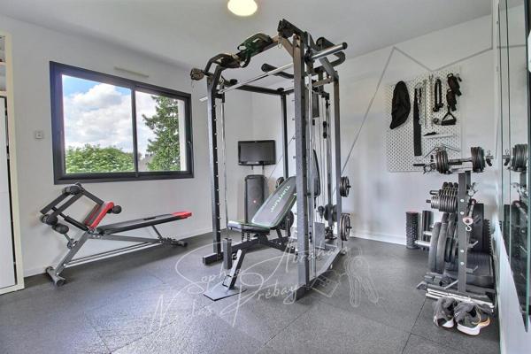 Maison contemporaine BBC , 3 chambres, garage de 48 m², jardin avec piscine