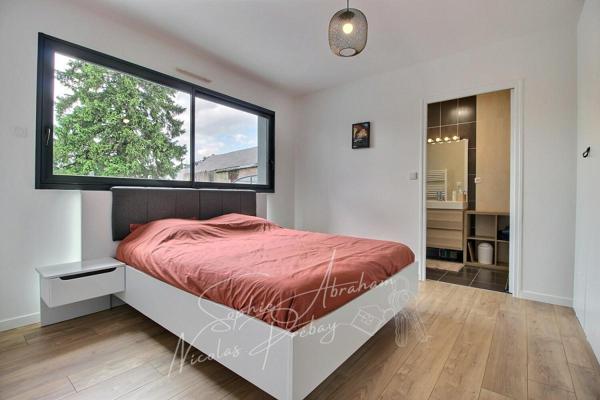 Maison contemporaine BBC , 3 chambres, garage de 48 m², jardin avec piscine