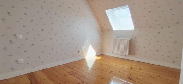 Maison maison de campagne Plouzévédé Hors centre ville 163 m²