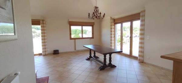 Maison maison de campagne Plouzévédé Hors centre ville 163 m²