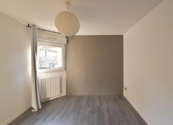 Appartement à louer    3 pièces • 91,05 m2 Lyon 3