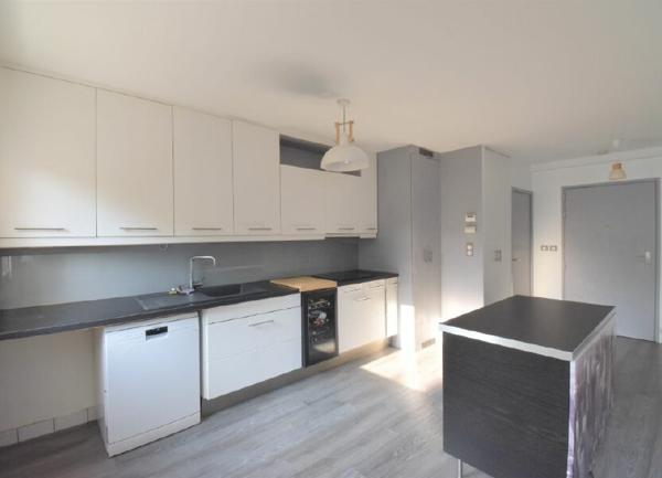 Appartement à louer    3 pièces • 91,05 m2 Lyon 3