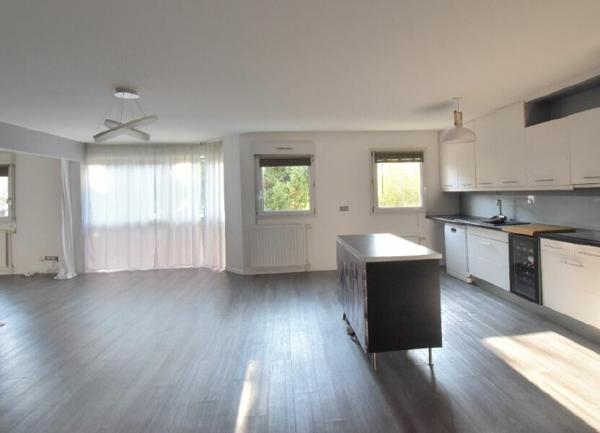 Appartement à louer    3 pièces • 91,05 m2 Lyon 3