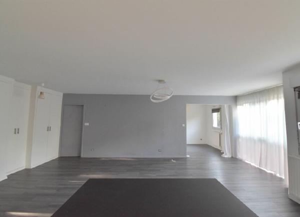 Appartement à louer    3 pièces • 91,05 m2 Lyon 3