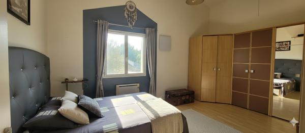 VILLA 4 FACES ? T4 + T2 INDÉPENDANT ? GARAGE 100 m² ? PISCINE ? TERRAIN 1 045 m² ? SALLES-D'AUDE ? 315 000