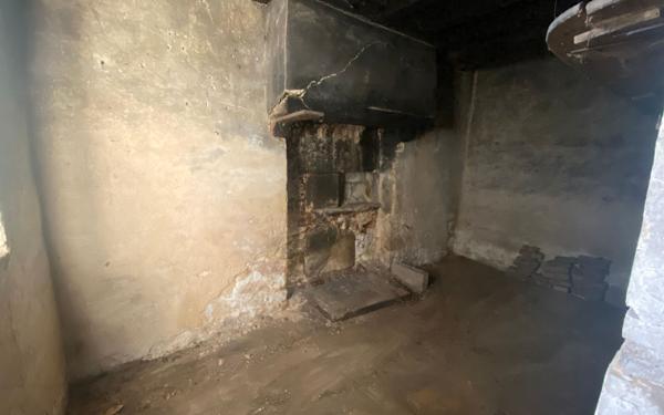 Maison à vendre    1 pièce •  Ancinnes