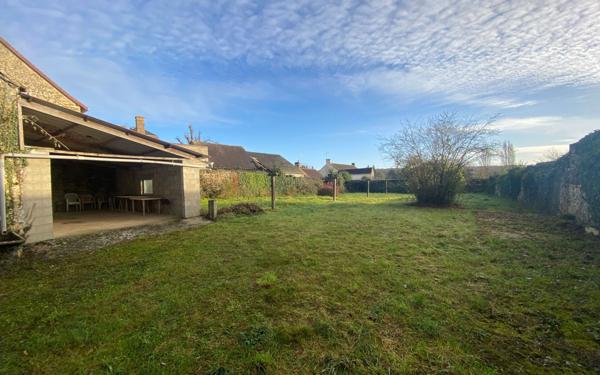 Maison à vendre    1 pièce •  Ancinnes