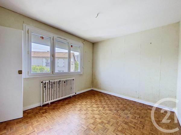 Maison à vendre  4 pièces - 82 m 2   CHOLET  - 49
