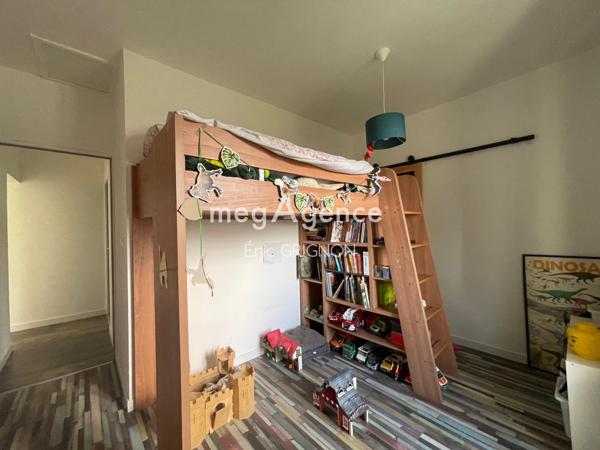 Maison à LA BOISSIERE-DES-LANDES, 85430 - 7 pièces 145m²