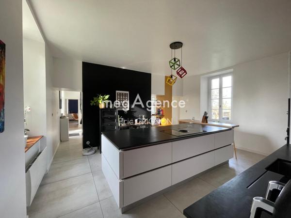 Maison à LA BOISSIERE-DES-LANDES, 85430 - 7 pièces 145m²
