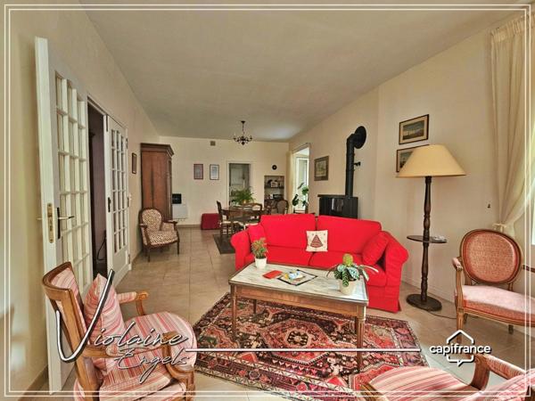 Maison de village rénovée avec cour, garage et cachet – OLONZAC (34210)