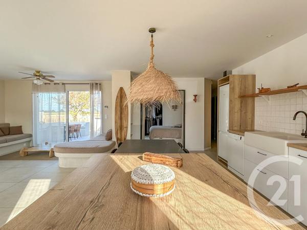 Maison à vendre  4 pièces - 120,31 m 2   ST MATHURIN  - 85