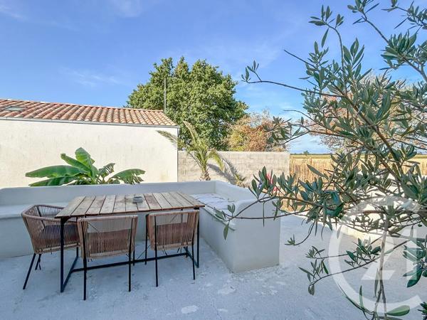 Maison à vendre  4 pièces - 120,31 m 2   ST MATHURIN  - 85