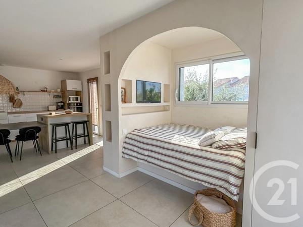 Maison à vendre  4 pièces - 120,31 m 2   ST MATHURIN  - 85