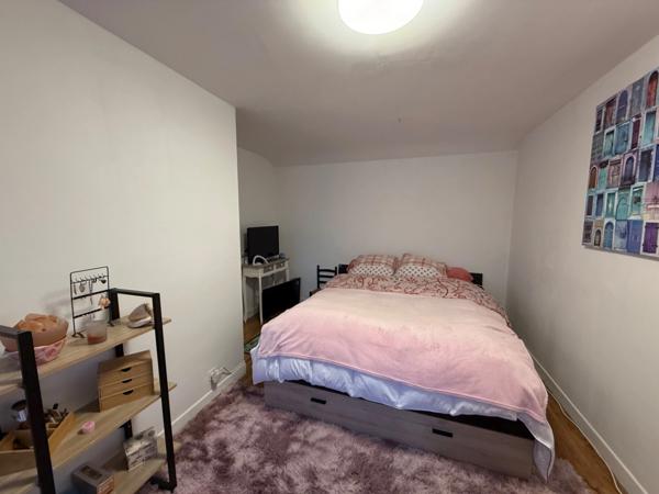 Maison à vendre 12 pièces ()