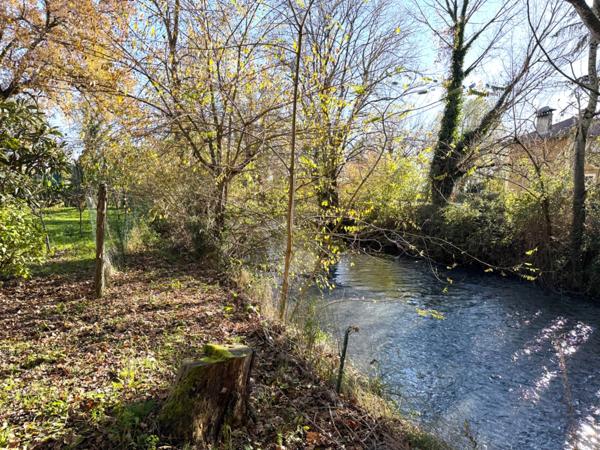 Maison à vendre 12 pièces ()