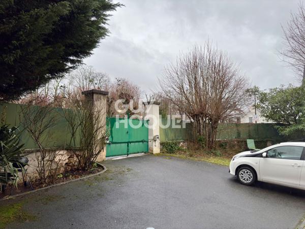 APPARTEMENT 2 PIÈCES (51m²) DANS UN HÔTEL PARTICULIER