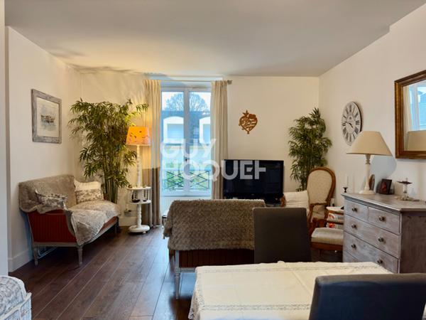 APPARTEMENT 2 PIÈCES (51m²) DANS UN HÔTEL PARTICULIER