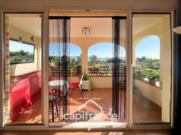 Appartement rare de 44m2 au DOMAINE DE PONT ROYAL / VUE DEGAGEE 1er ETAGE/ 3 CHAMBRES /1 SDB/1 SD'EAU/ PLACE DE PARKING