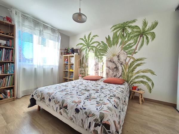 Maison de plain pied à Saint Etienne du Bois