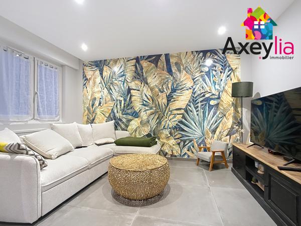 Roanne (42300) A VENDRE - HYPER CENTRE VILLE - APPARTEMENT T5 ENTIÈREMENT RÉNOVÉ AVEC GARAGE ET CAVE