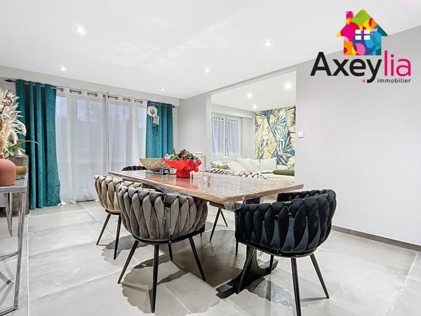 Roanne (42300) A VENDRE - HYPER CENTRE VILLE - APPARTEMENT T5 ENTIÈREMENT RÉNOVÉ AVEC GARAGE ET CAVE