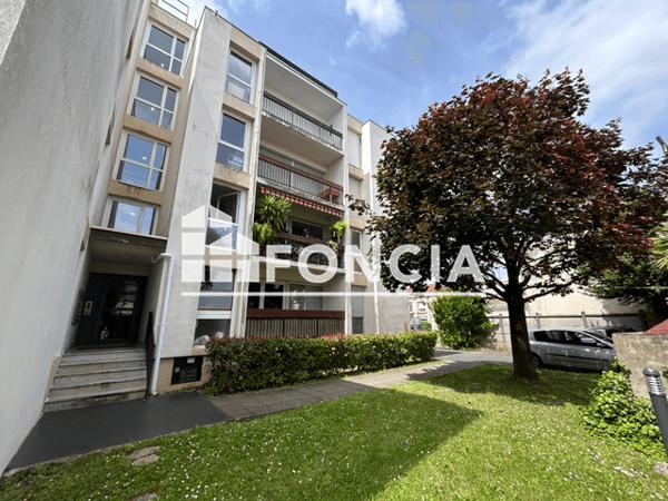 Location Studio 31.8 m² - 35 RUE DE L'AMIRAL COURBET Le Bouscat 33110