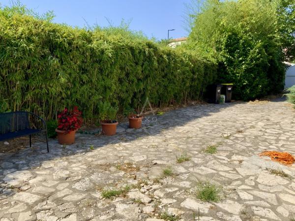 Dpt 30 - Gard - La Calmette - Maison plain pied occupée