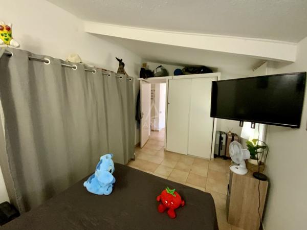 Dpt 30 - Gard - La Calmette - Maison plain pied occupée