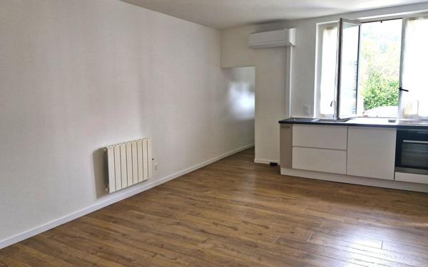 Appartement à vendre    2 pièces • 42,06 m2 Miribel
