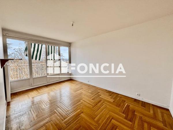 À vendre Studio 32 m² - Tassin-la-demi-lune 69160