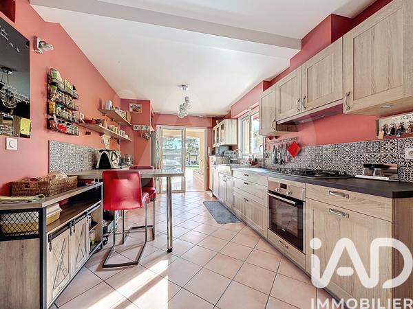 Maison à vendre 6 pièces 193 m² L'Houmeau