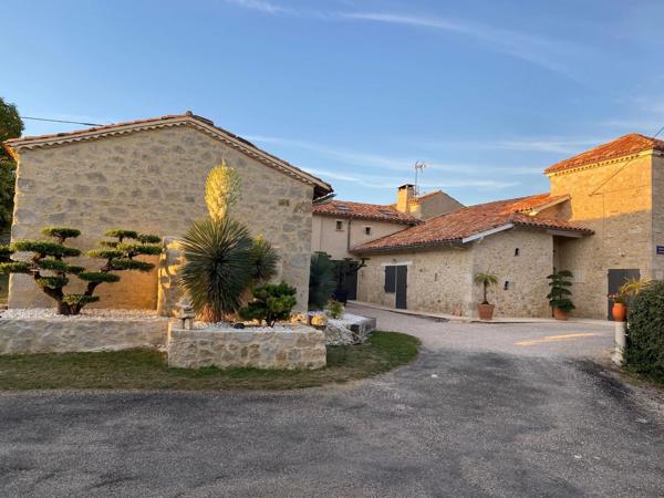 Département Gers (32) A vendre Condom propriété P7 210 m²- Terrain 5 483 m²