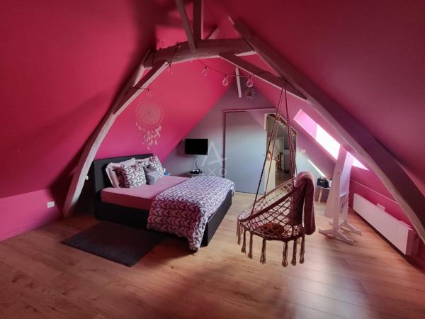 Charmante Maison de Semi Plain-Pied Rénovée avec Jardin Paisible