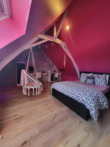 Charmante Maison de Semi Plain-Pied Rénovée avec Jardin Paisible