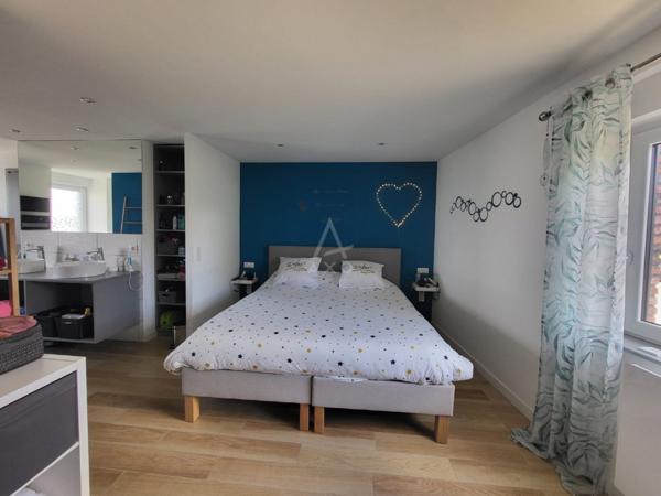 Charmante Maison de Semi Plain-Pied Rénovée avec Jardin Paisible