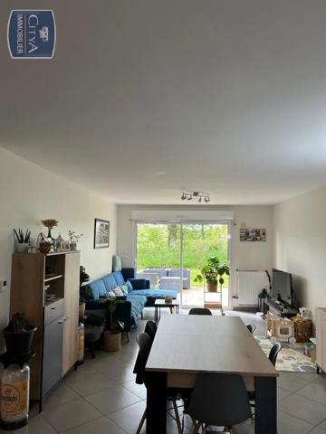 Maison à louer 3 pièces 70.12m² Laval (53000)