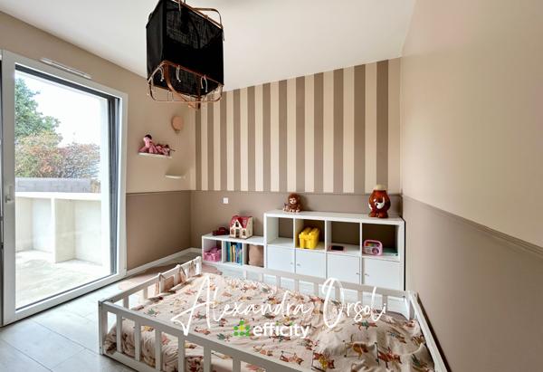 Maison
         5 pièces
        - 116 m² 329 000 € *