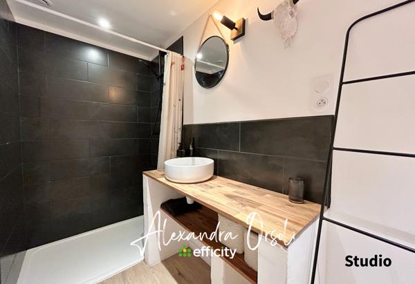 Maison
         5 pièces
        - 116 m² 329 000 € *
