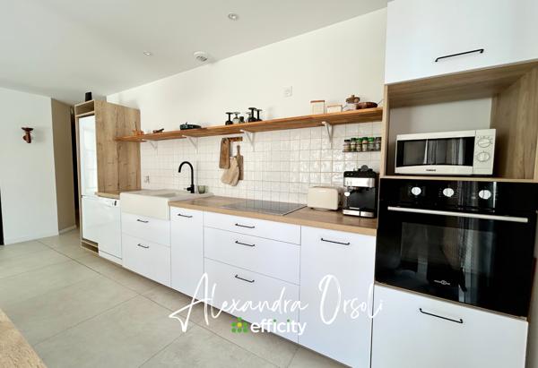 Maison
         5 pièces
        - 116 m² 329 000 € *