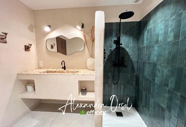 Maison
         5 pièces
        - 116 m² 329 000 € *