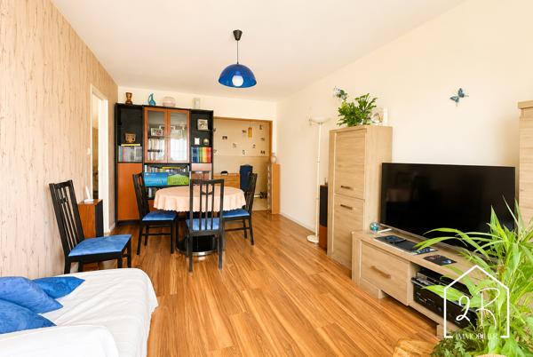 Appartement 5 pièces 101,5 m² habitables avec loggia et cave